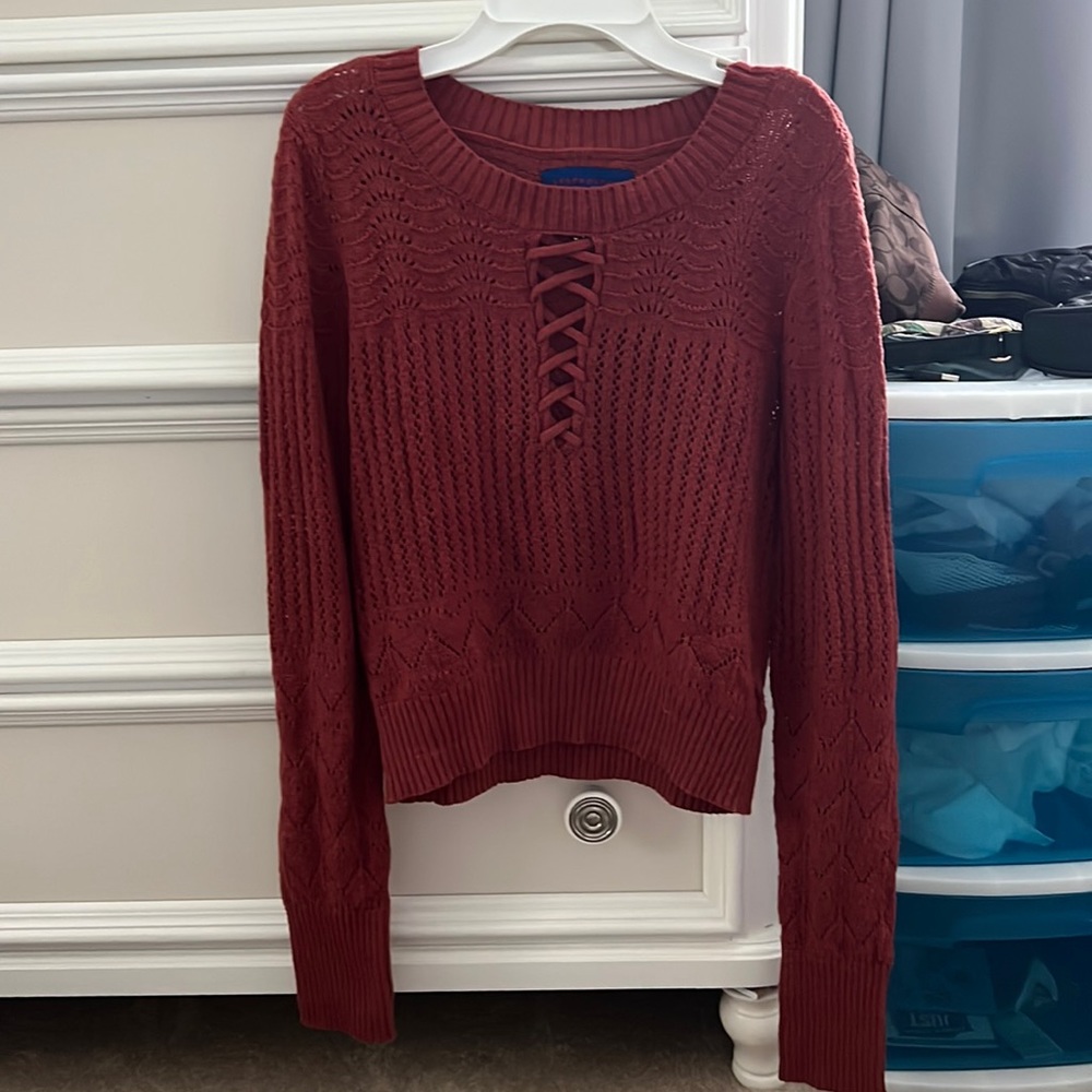 Large Aeropostale Cropped Sweater